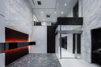 �G���g�����X�A�v���[�`�@-