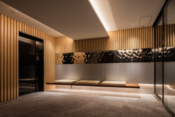 �@�G���g�����X���E���W