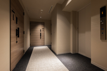 �@���L��