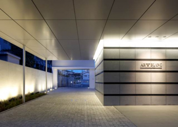 �@�y�G���g�����X�z