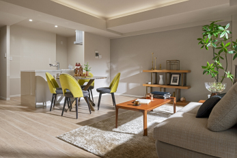 �@�y���f�����[���E���юQ�l�ʐ^/���r���O�E�_�C�j���O�z